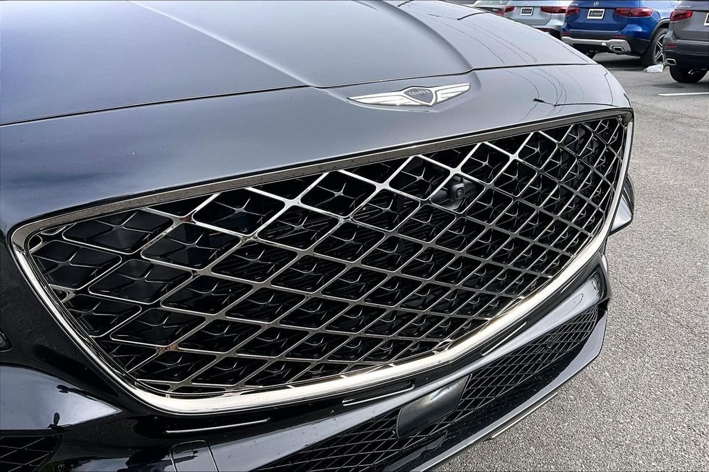 Used 2025 Black Genesis 3.5T e-SC image 34
