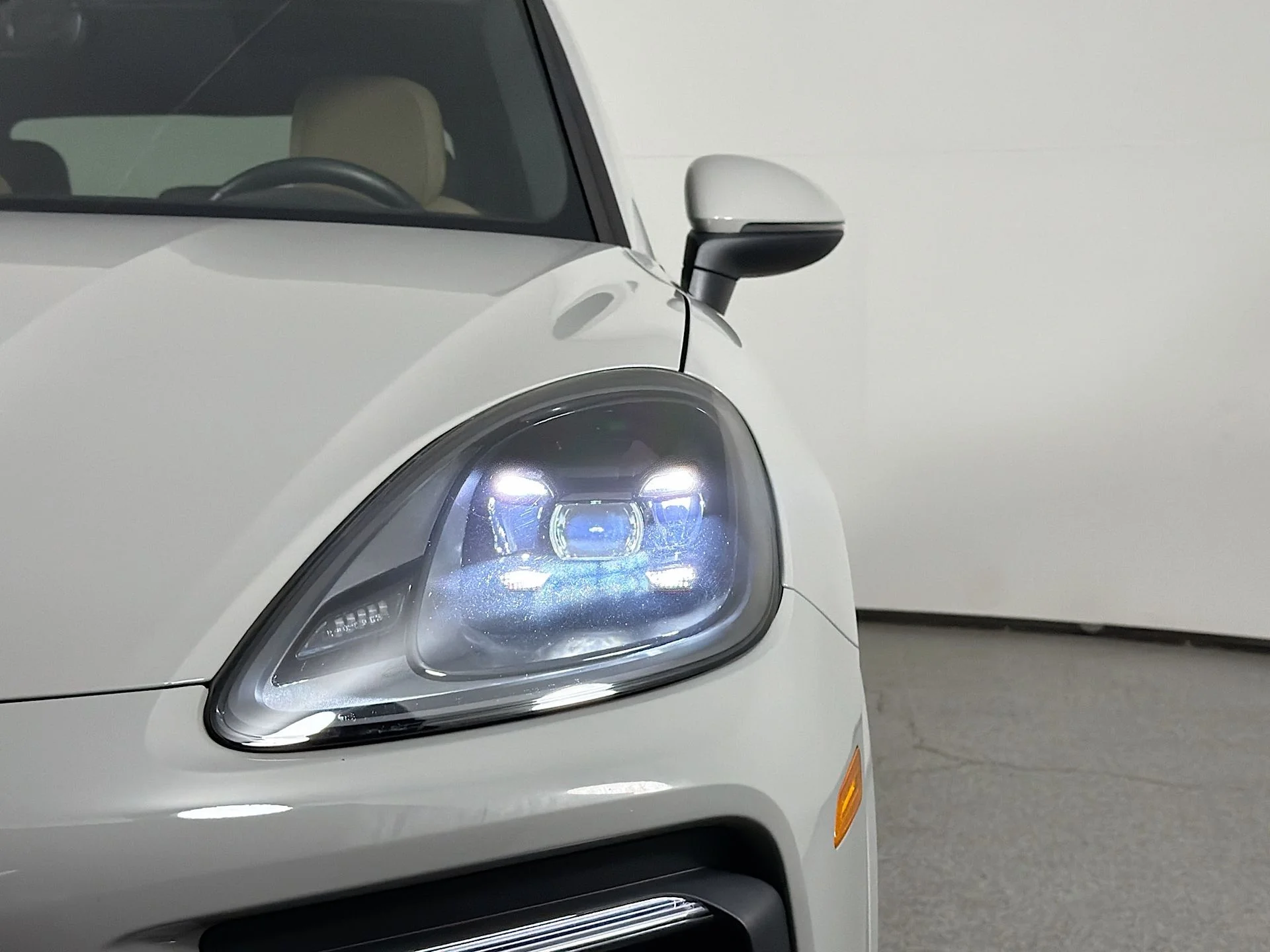 Used 2022  Porsche Platinum Edition image 15