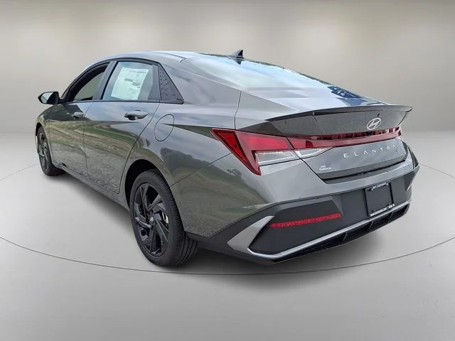 New 2026 Gray Hyundai SEL Sport image 5