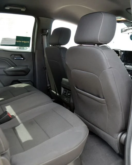 2024 Chevrolet Colorado LT - Photo 10