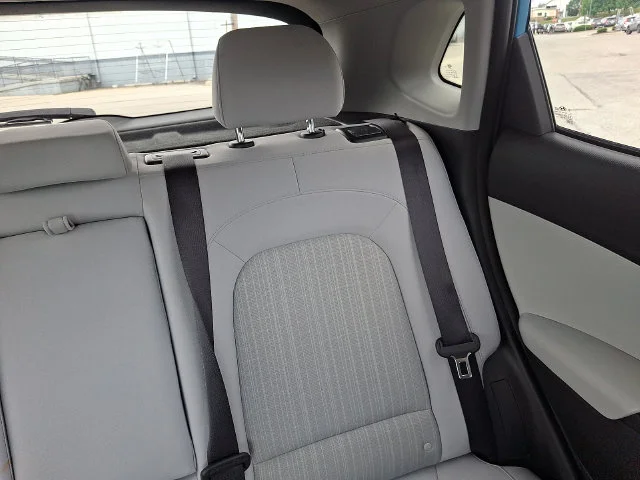 Used 2023 Green Hyundai SEL image 20