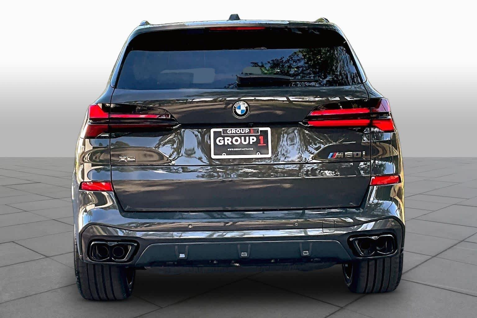 New 2026 Dravit Grey Metallic BMW M60i image 4