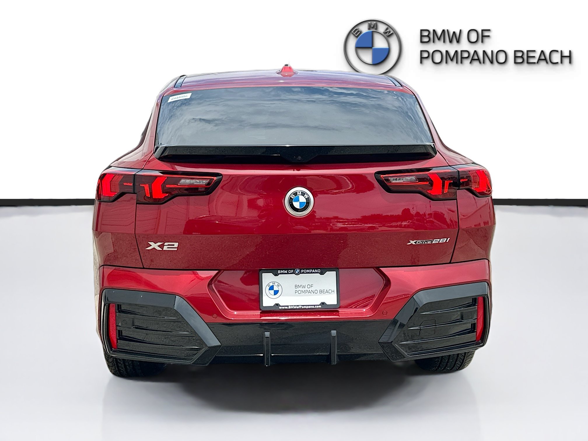 New 2026 Vegas Red Metallic BMW xDrive28i image 5