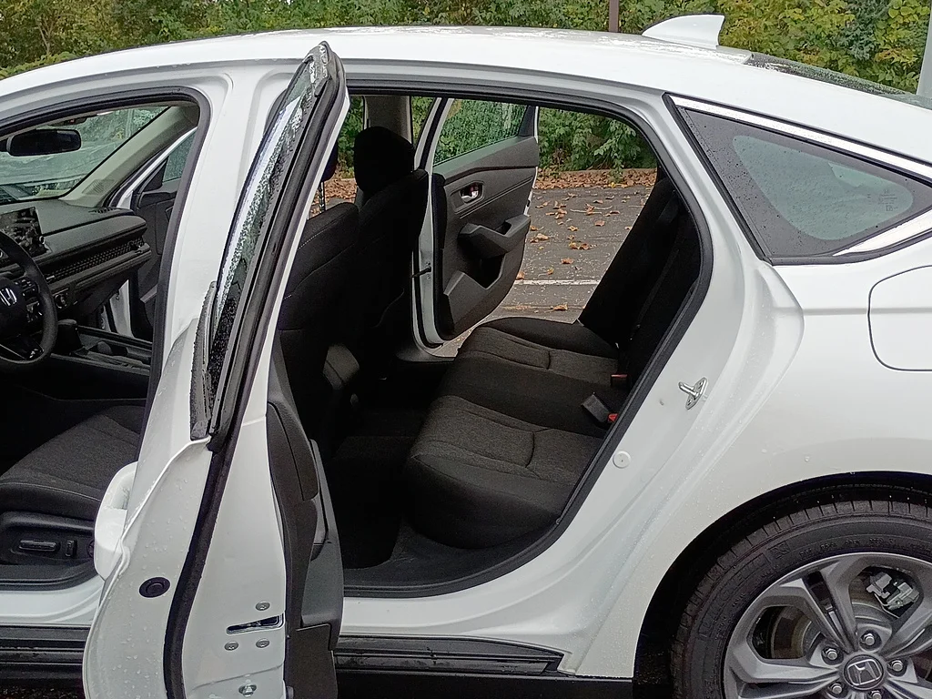 Certified Used 2023 WHITE Honda EX image 13