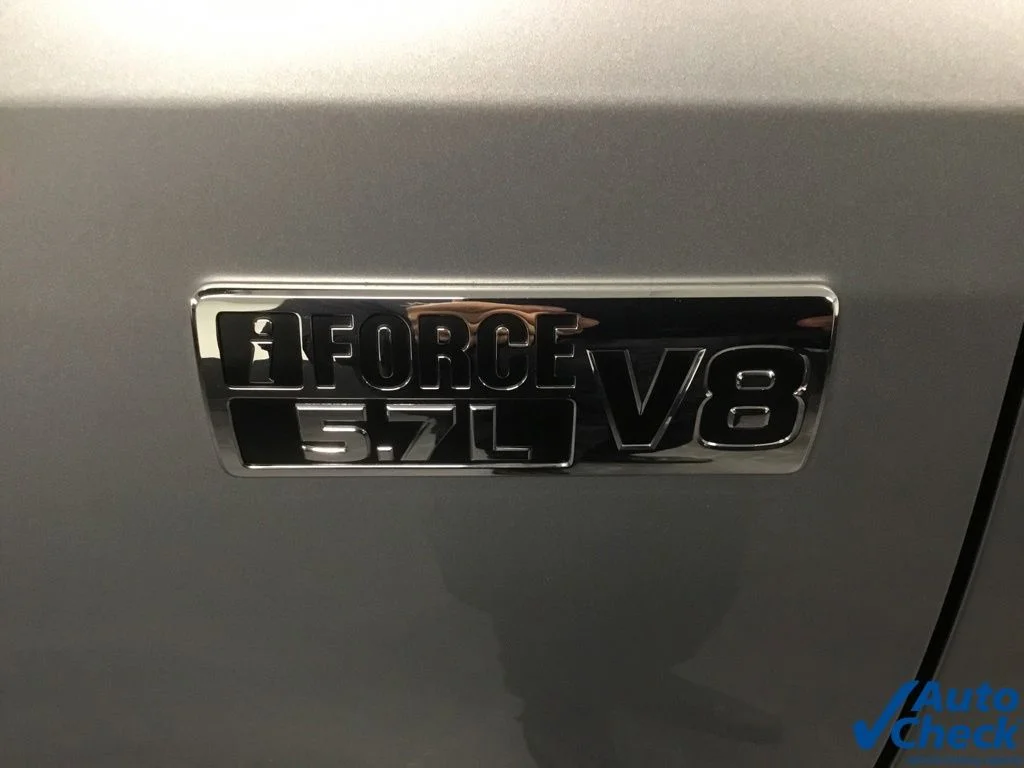 Used 2017 Silver Toyota SR5 image 21