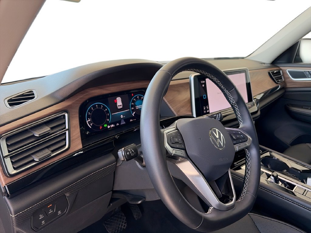 2024 Volkswagen Atlas SE w/Tech - Photo 10