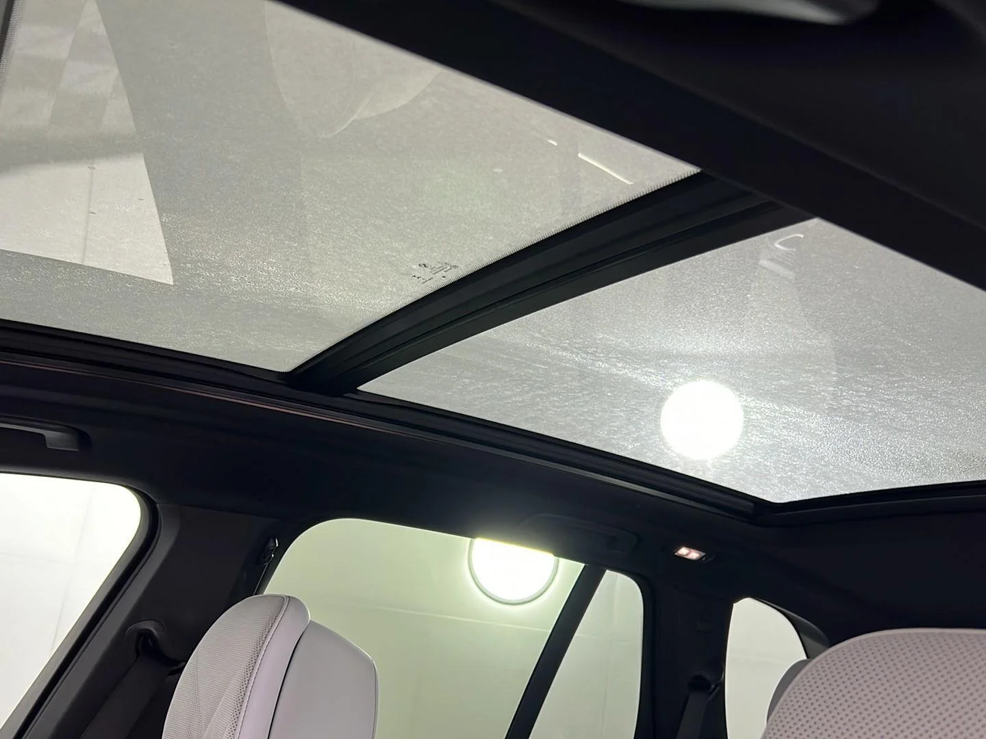 Used 2026 Black Sapphire Metallic BMW xDrive40i image 22