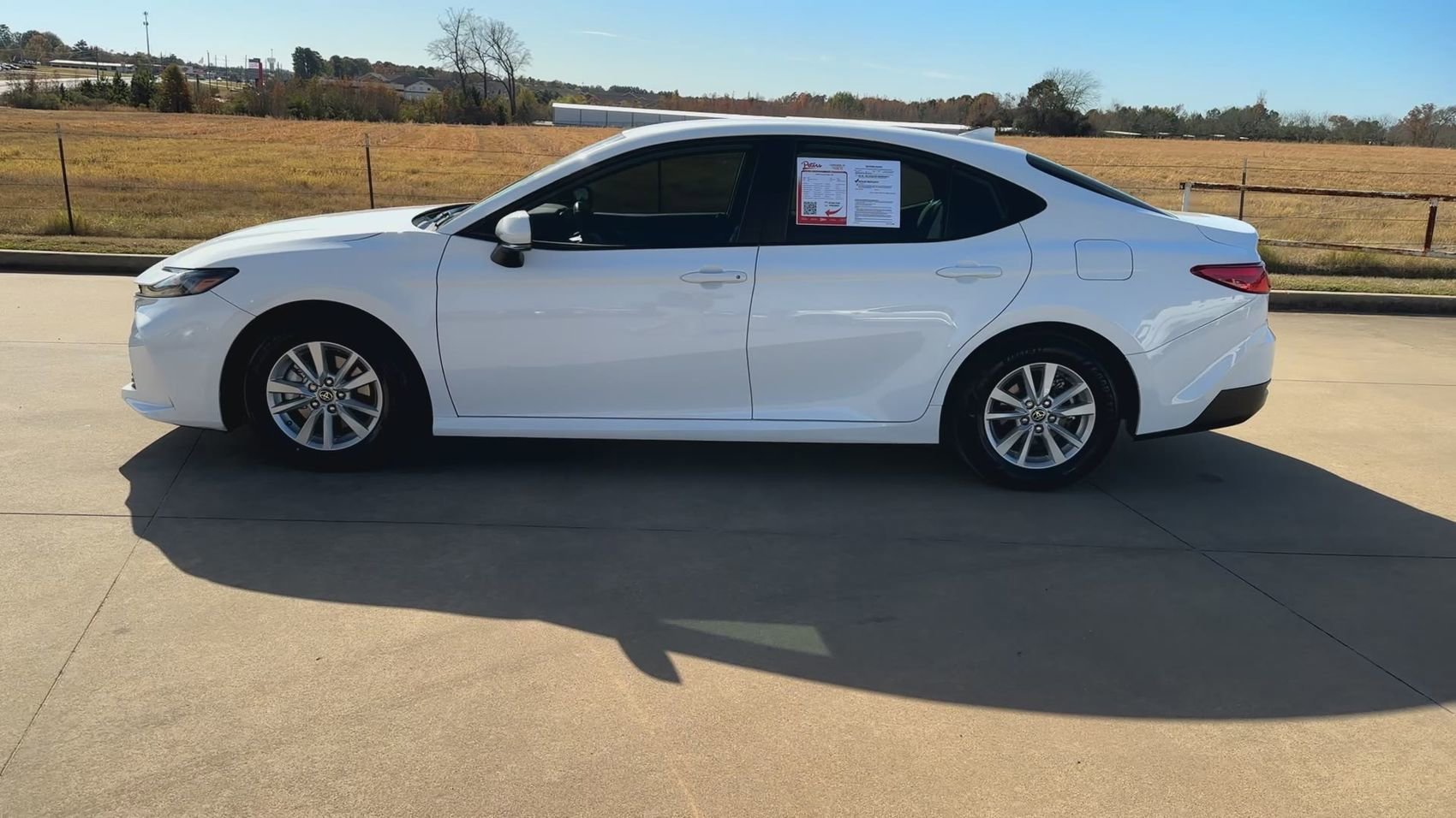 Used 2025 Ice Toyota LE image 6