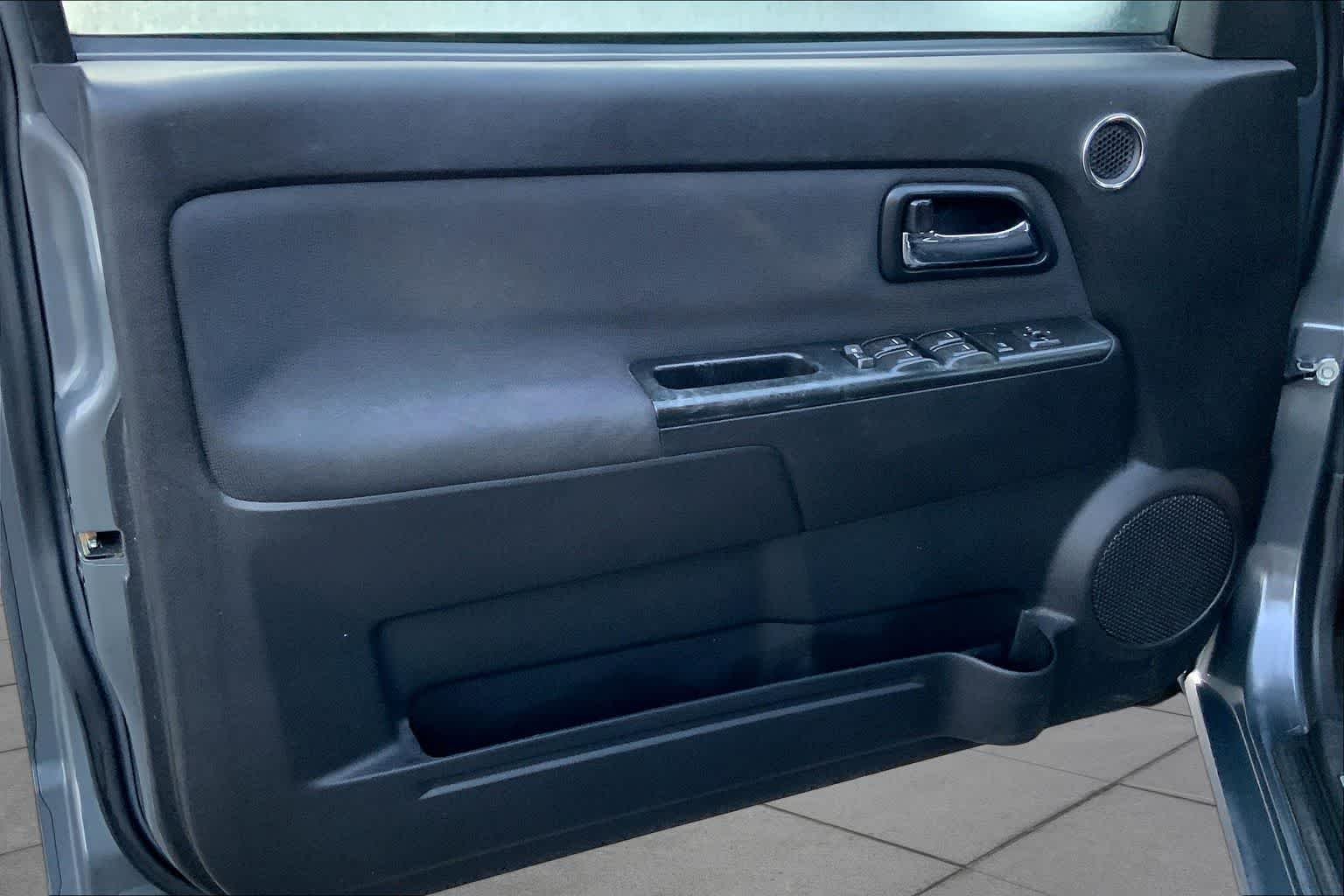 Used 2008 Dark Gray Metallic Chevrolet LT w/1LT image 19
