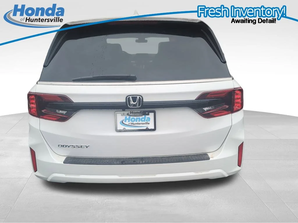 Certified Used 2026 Platinum White Pearl Honda EX-L image 8