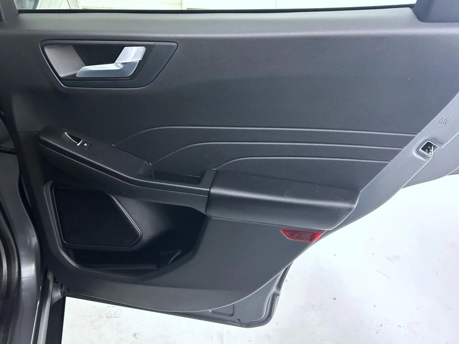 Used 2023 Gray Ford ST-Line image 17