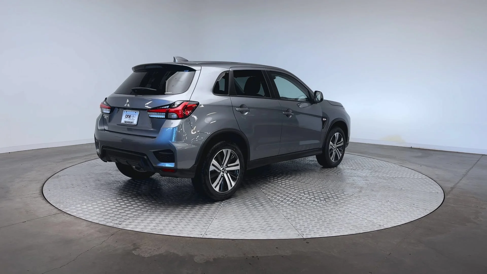 New 2026 Mercury Gray Metallic Mitsubishi ES image 8