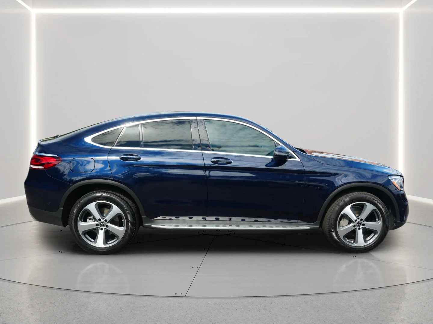 Used 2021 Lunar Blue Metallic Mercedes-Benz GLC 300 image 6