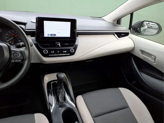 Used 2023  Toyota LE image 19