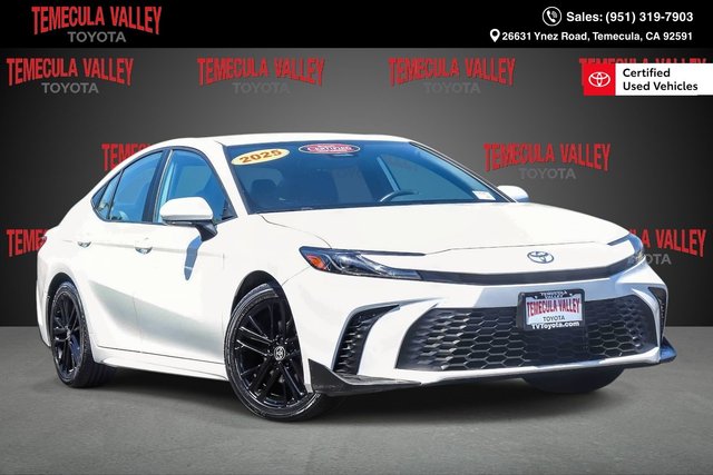 2025 Toyota Camry SE