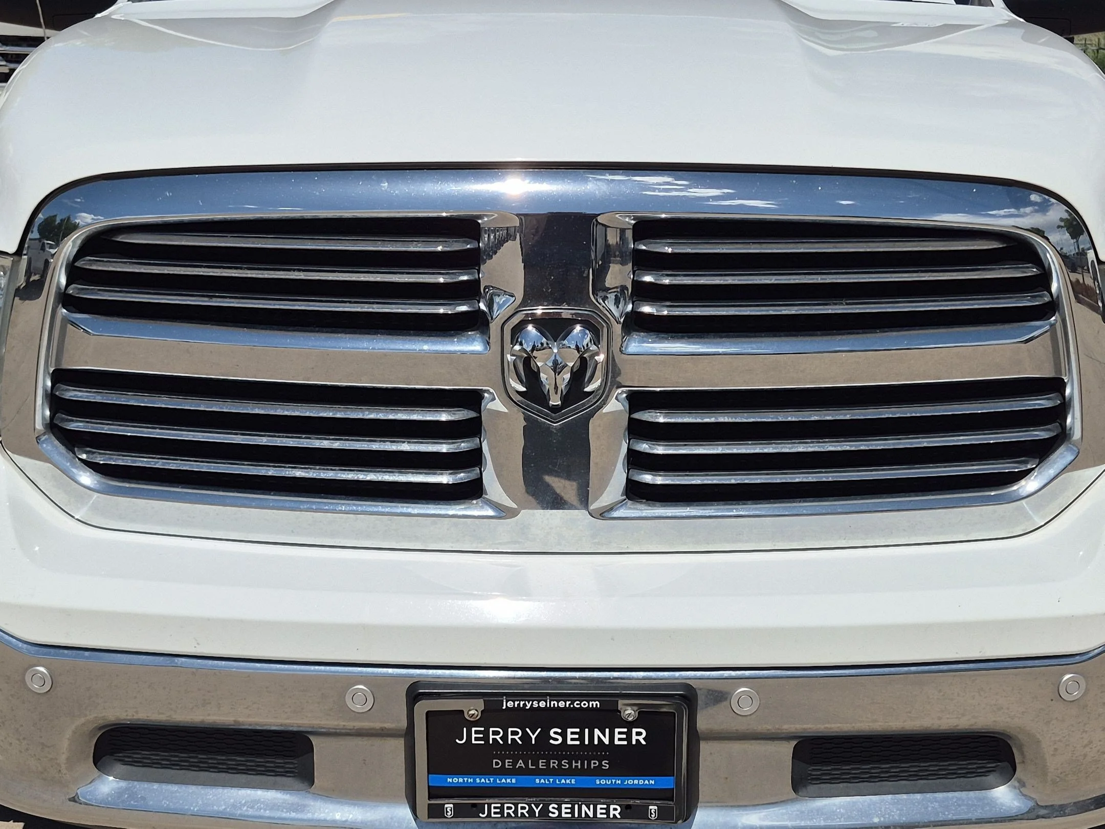 Used 2016 Bright White Clearcoat Ram Big Horn image 10
