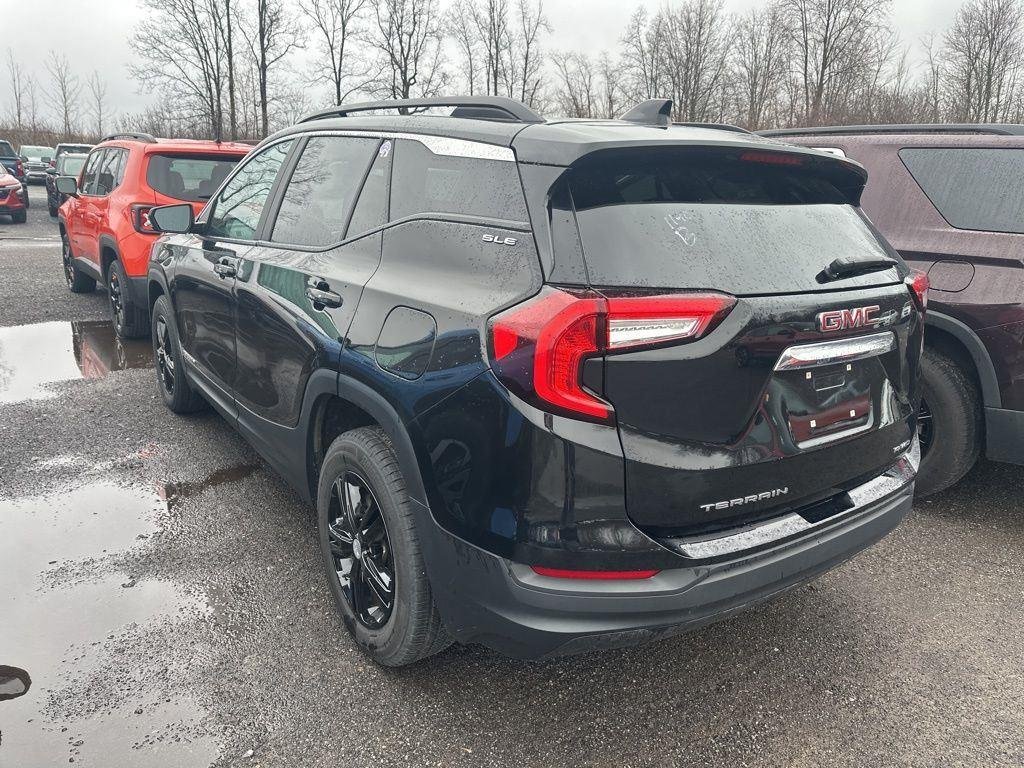Used 2023 Ebony Twilight Metallic GMC SLE image 4
