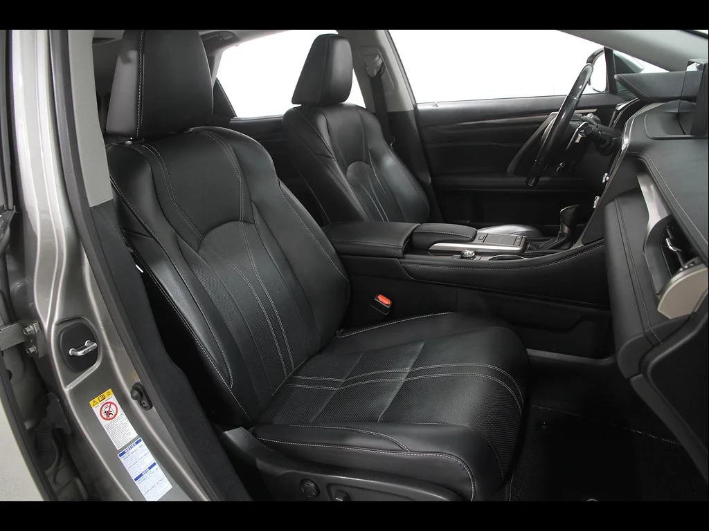 Used 2020 Atomic Silver Lexus Base image 18