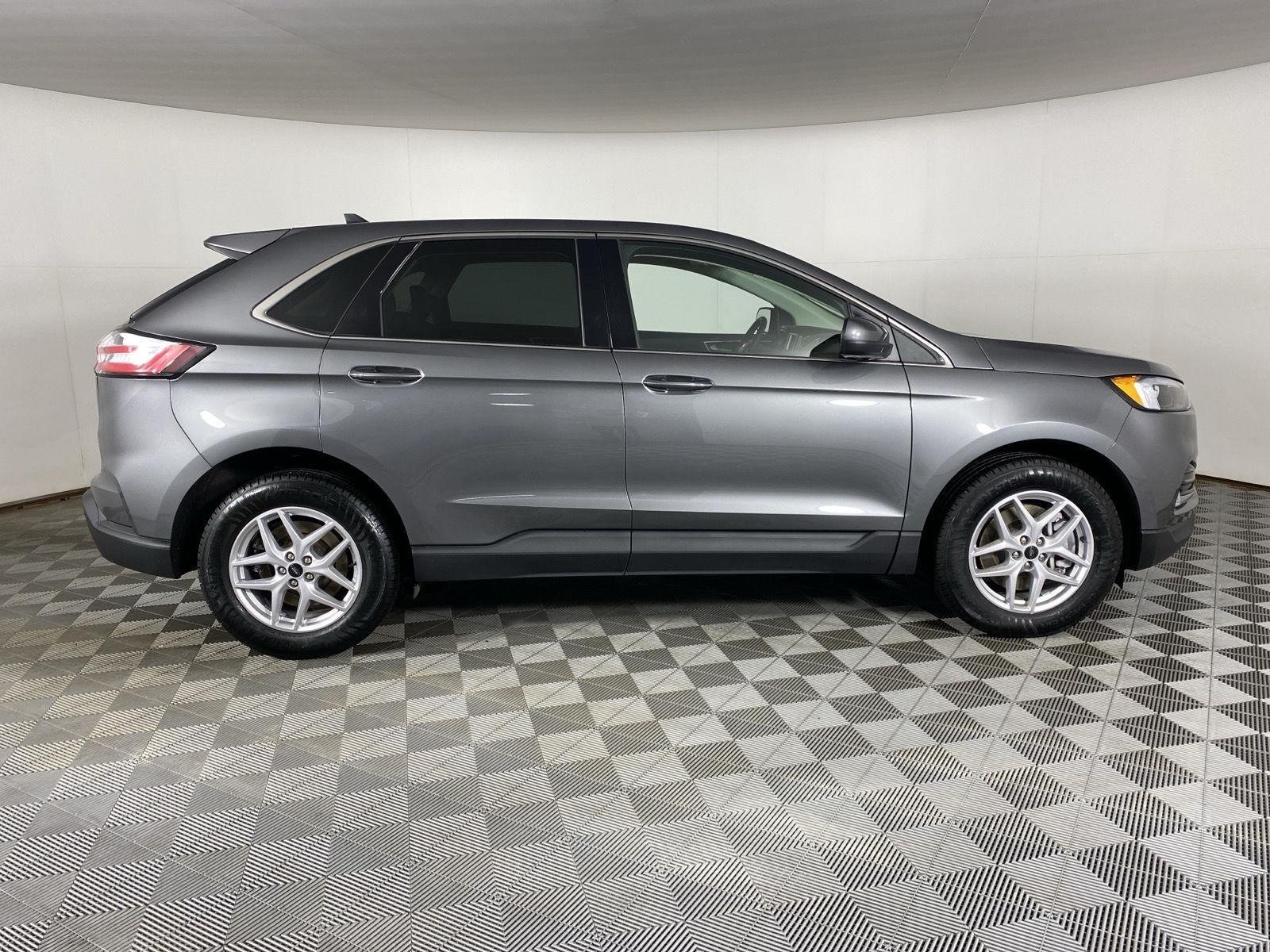 Used 2023 Carbonized Gray Ford SEL image 17