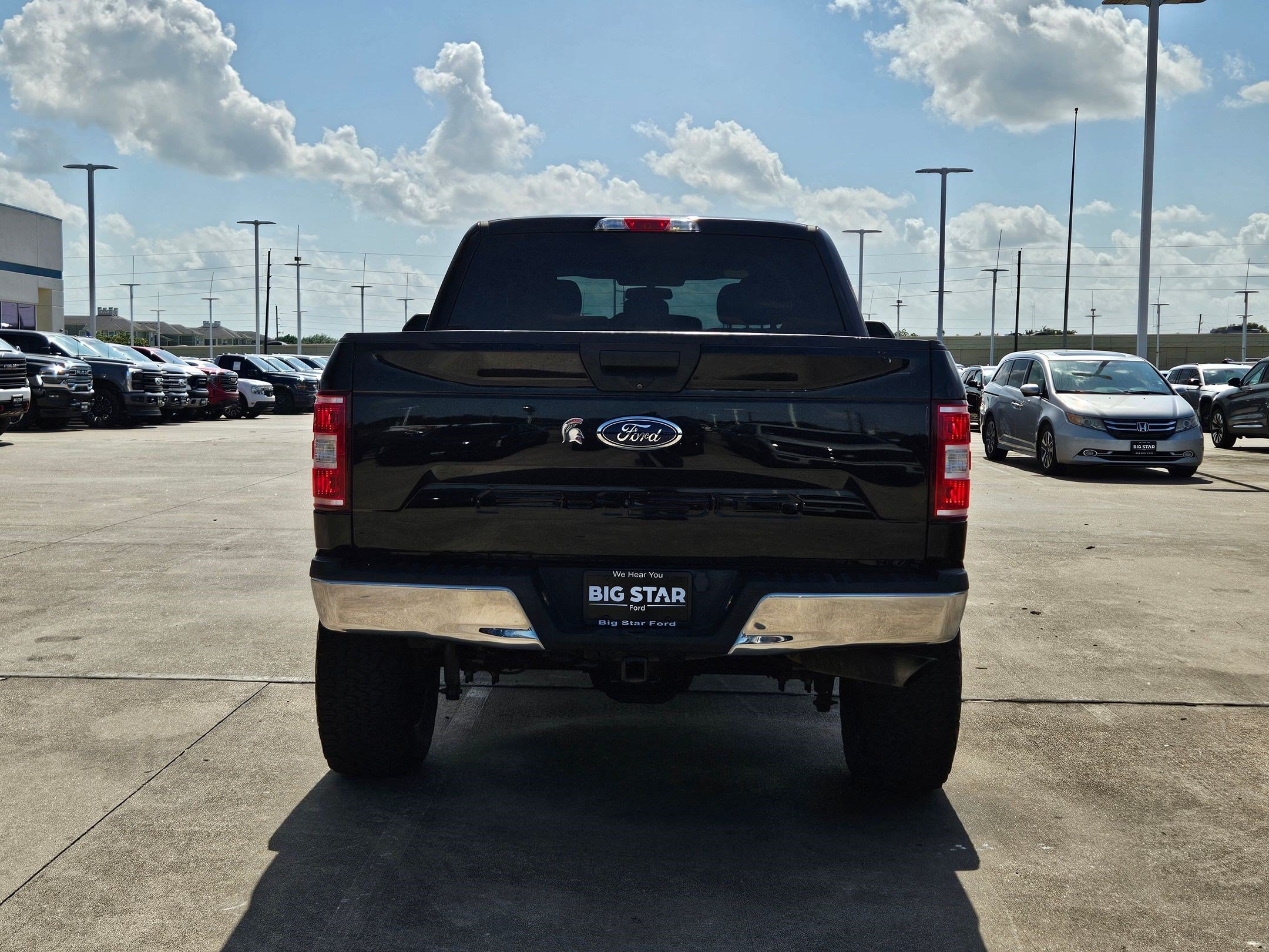 Used 2018 Shadow Black Ford XLT image 4