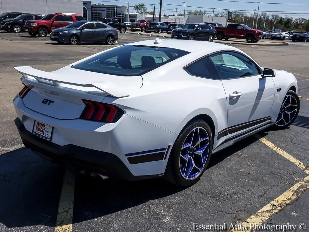 2024 Ford Mustang GT Premium - Photo 9