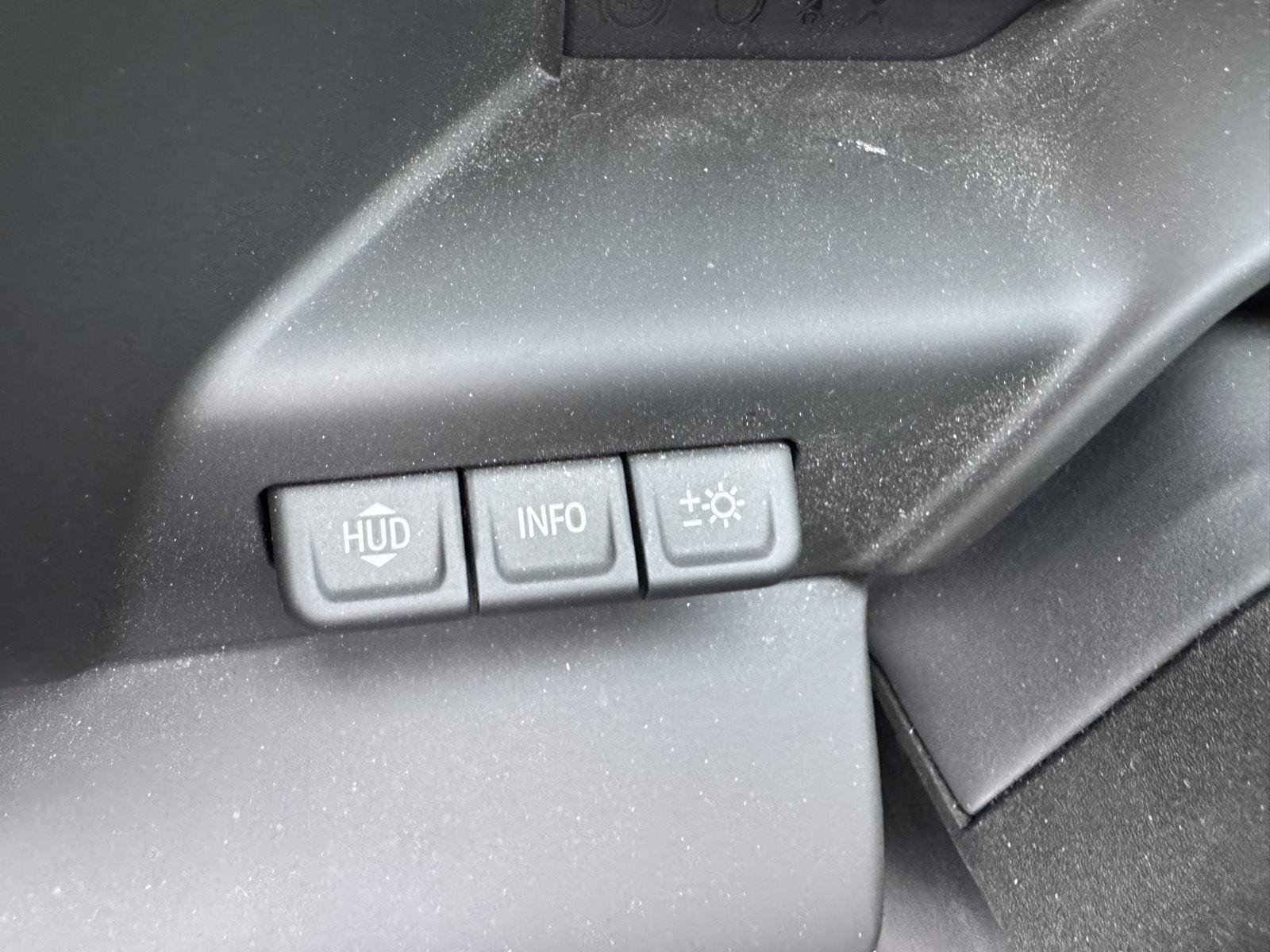 Used 2025 Onyx Black GMC AT4 image 14
