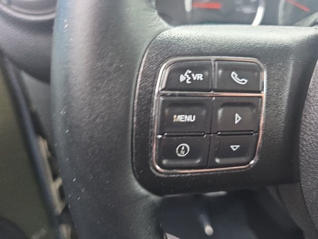 Used 2015 Green Jeep Sport image 11