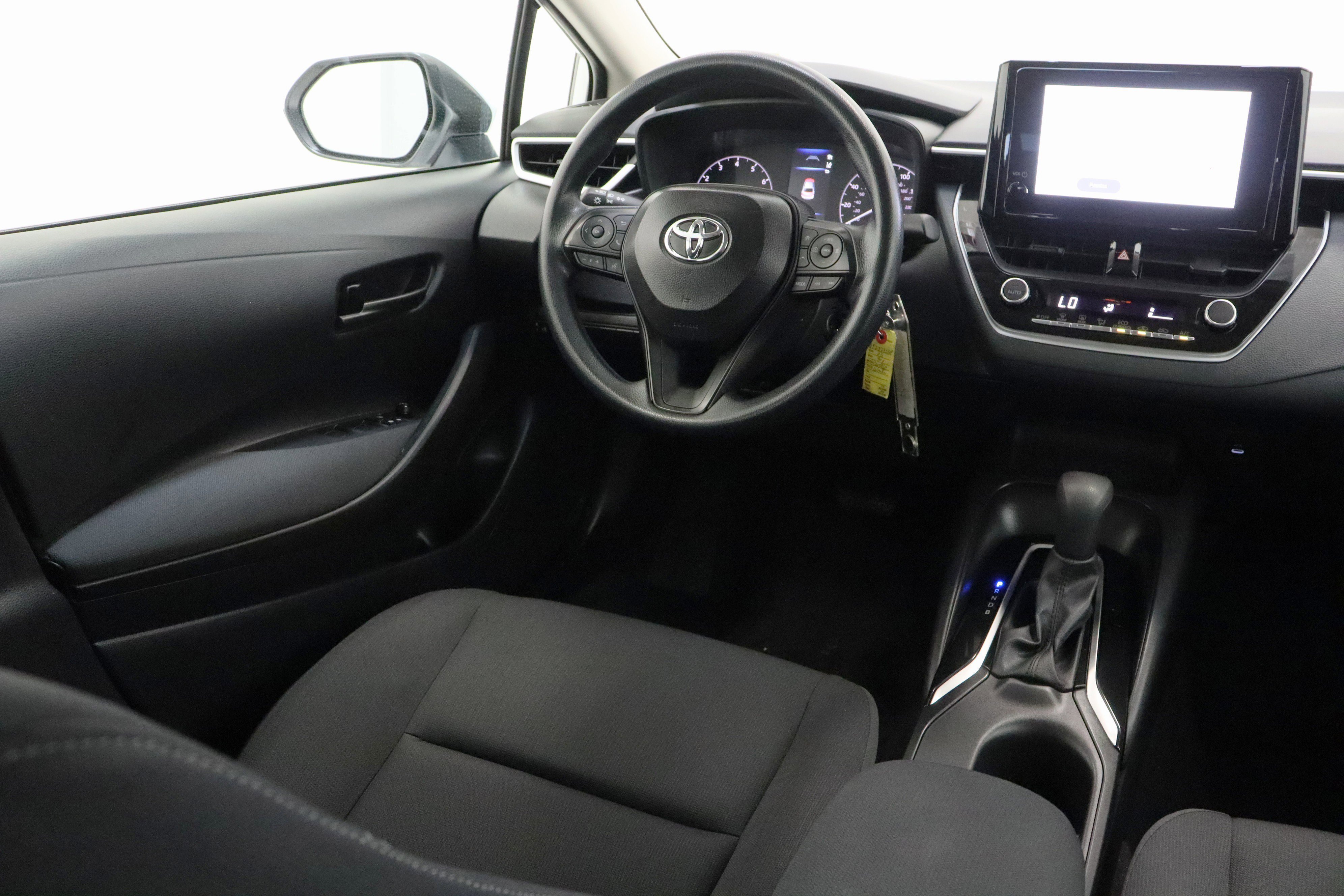 Used 2025 Ice Cap Toyota LE 2.0L image 27