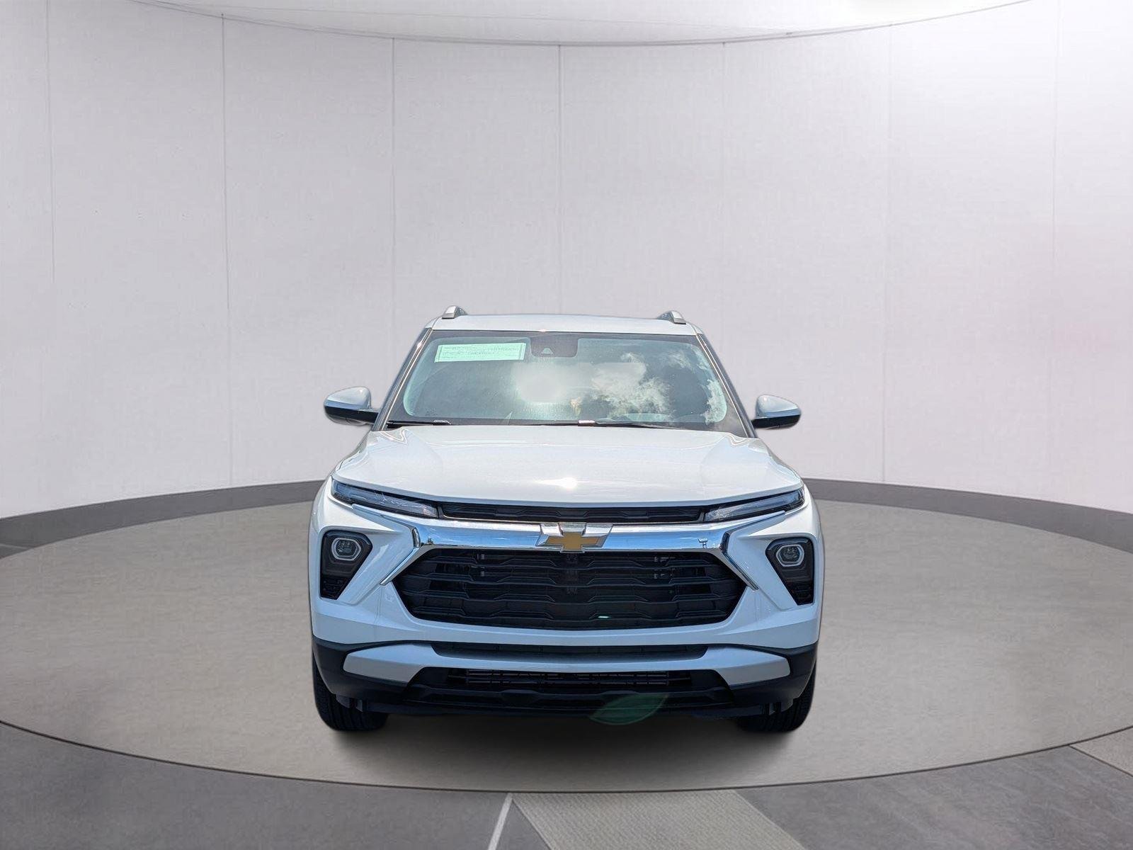 New 2026 Summit White Chevrolet LT image 8