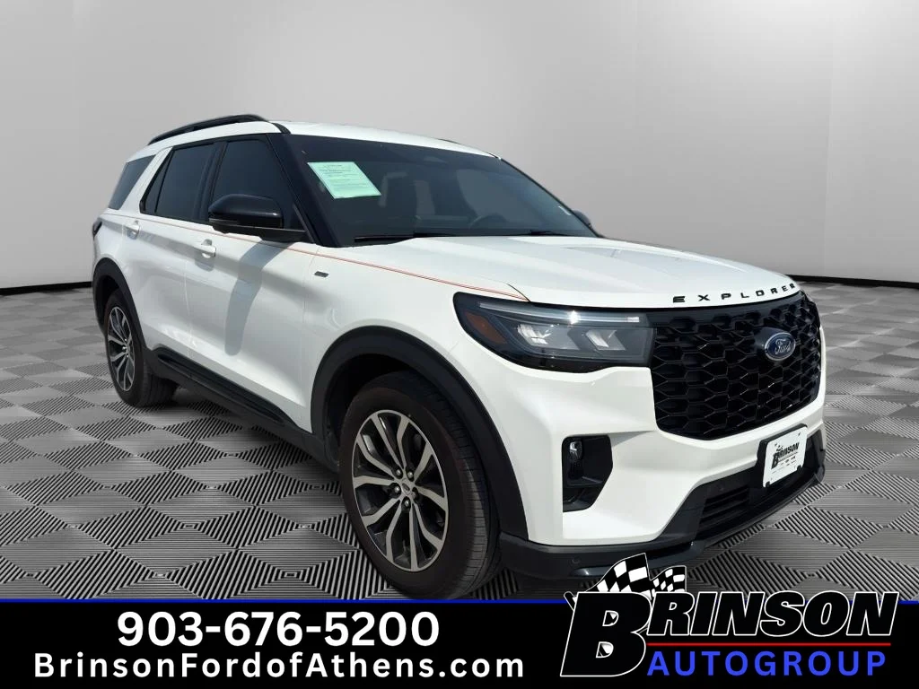 Certified Used 2026 Star White Ford ST-Line image 3