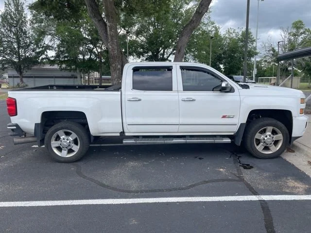 Used 2016 SUMMIT WHITE Chevrolet LTZ image 4