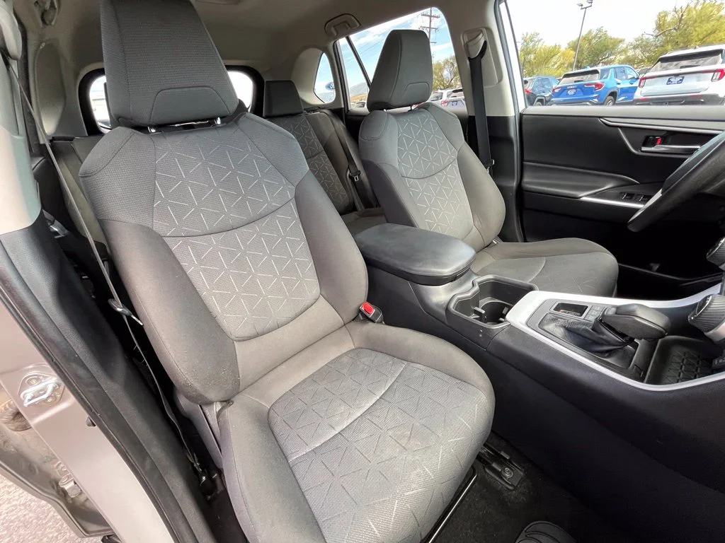 Used 2022 Silver Toyota XLE image 19