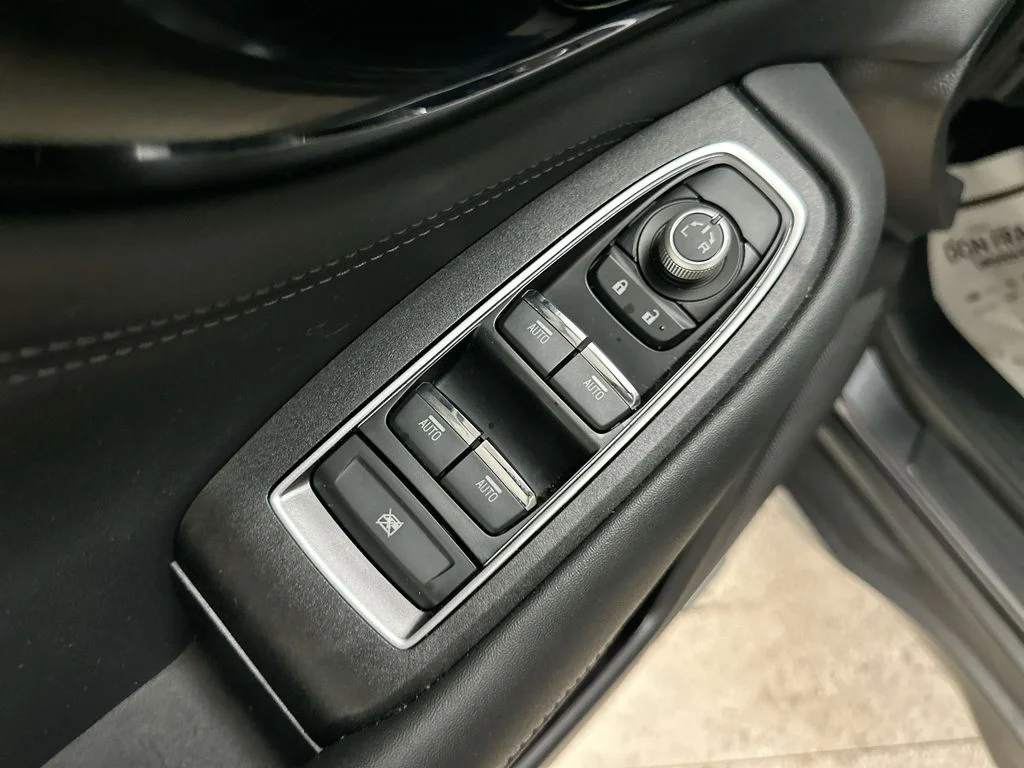 Used 2025 Gray Subaru Limited image 17