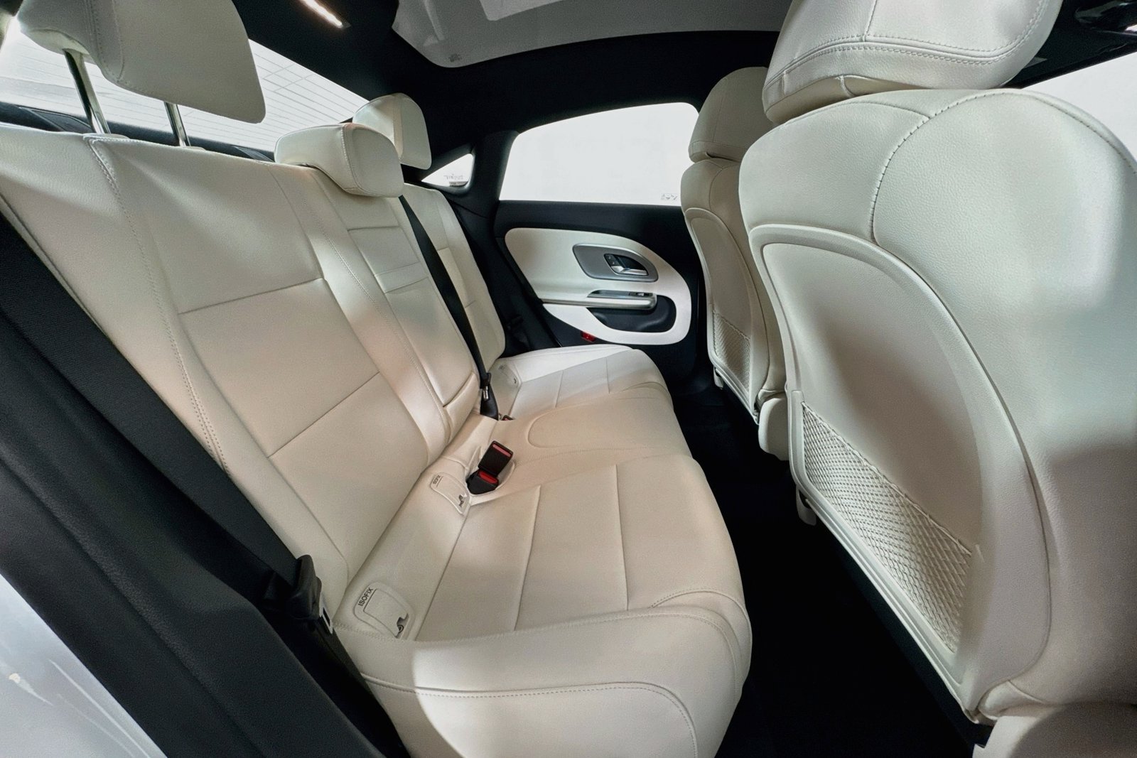 New 2027 Polar White Mercedes-Benz CLA 220 Hybrid image 24