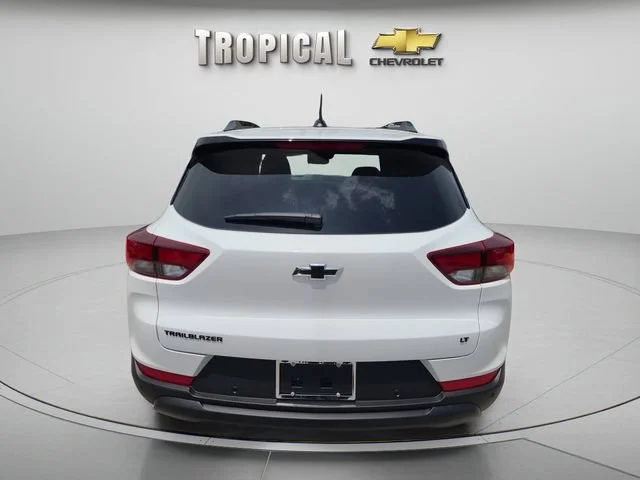 New 2026 Summit White Chevrolet LT image 4