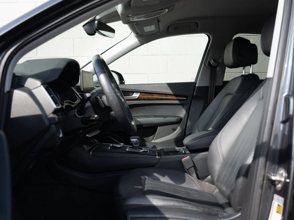 Used 2018  Audi 2.0T image 17