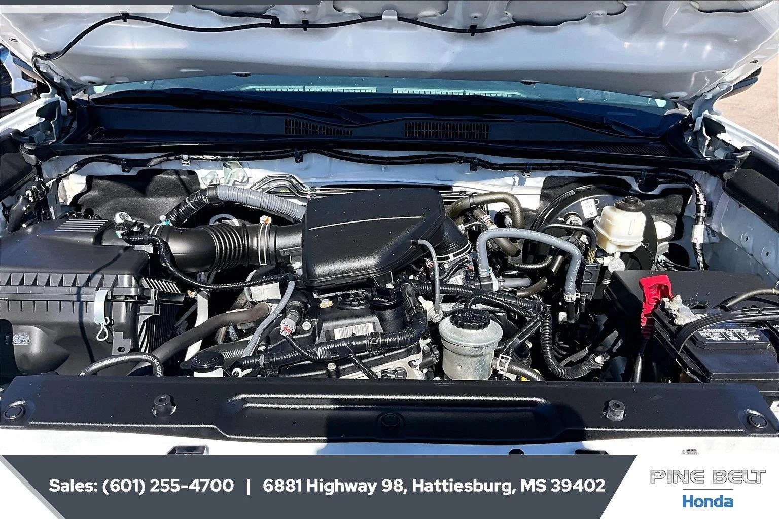 Used 2022 White Toyota SR image 8