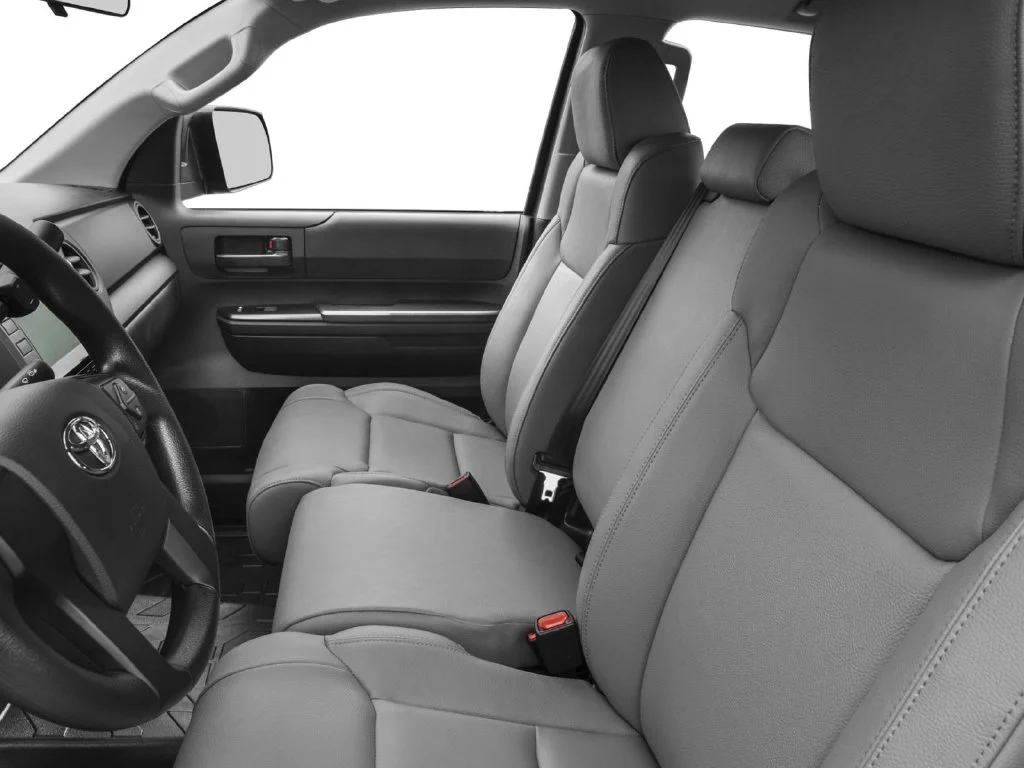 Used 2016 Super White Toyota SR image 6