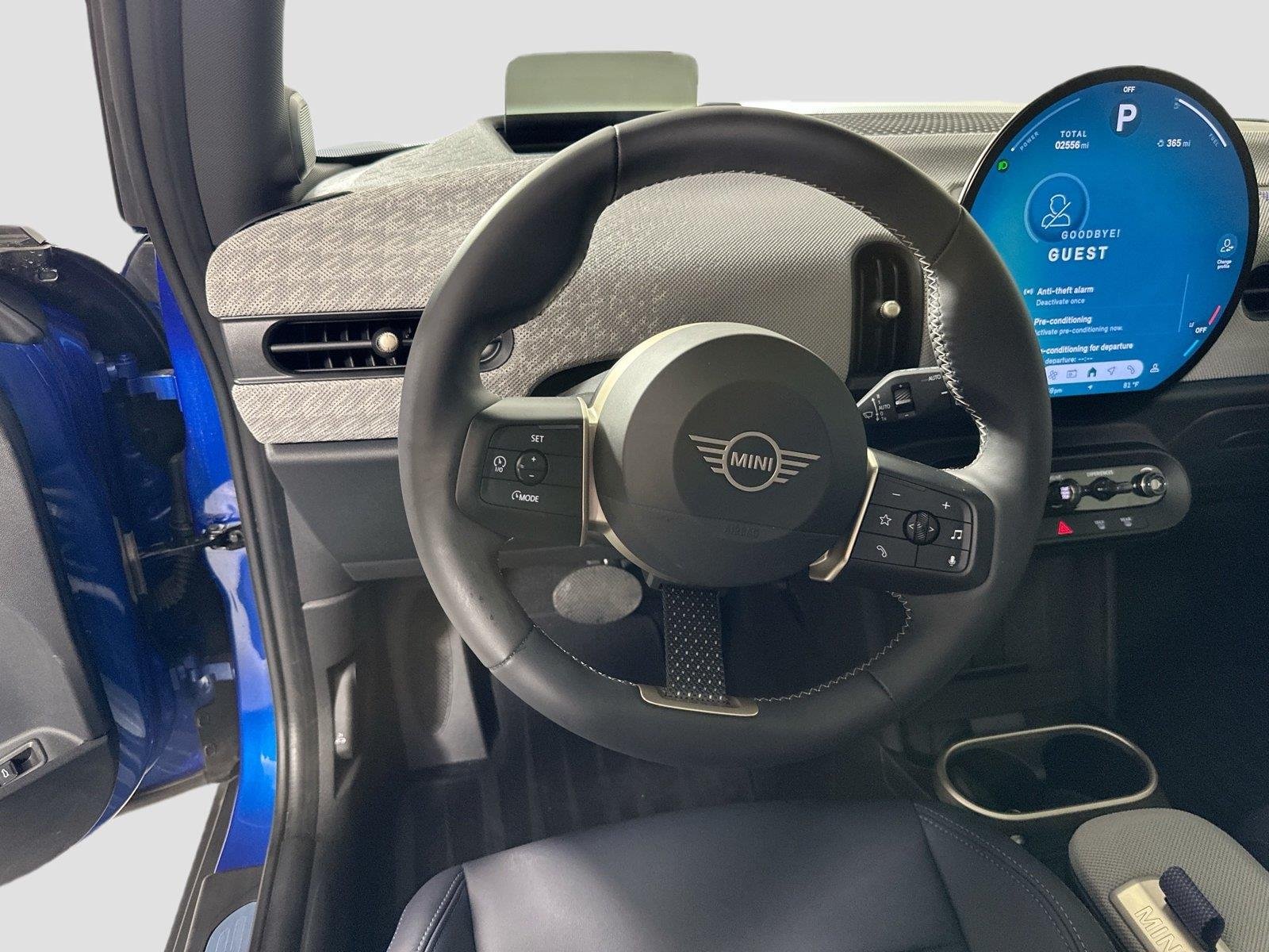 2025 MINI Hardtop 2 Door Base - Photo 18