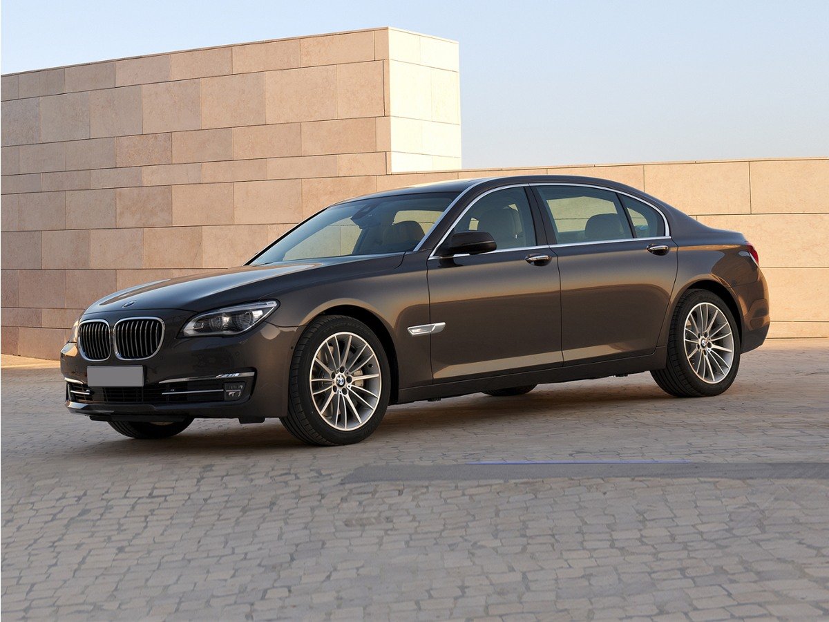 Used 2015 Gray BMW 750Li image 1