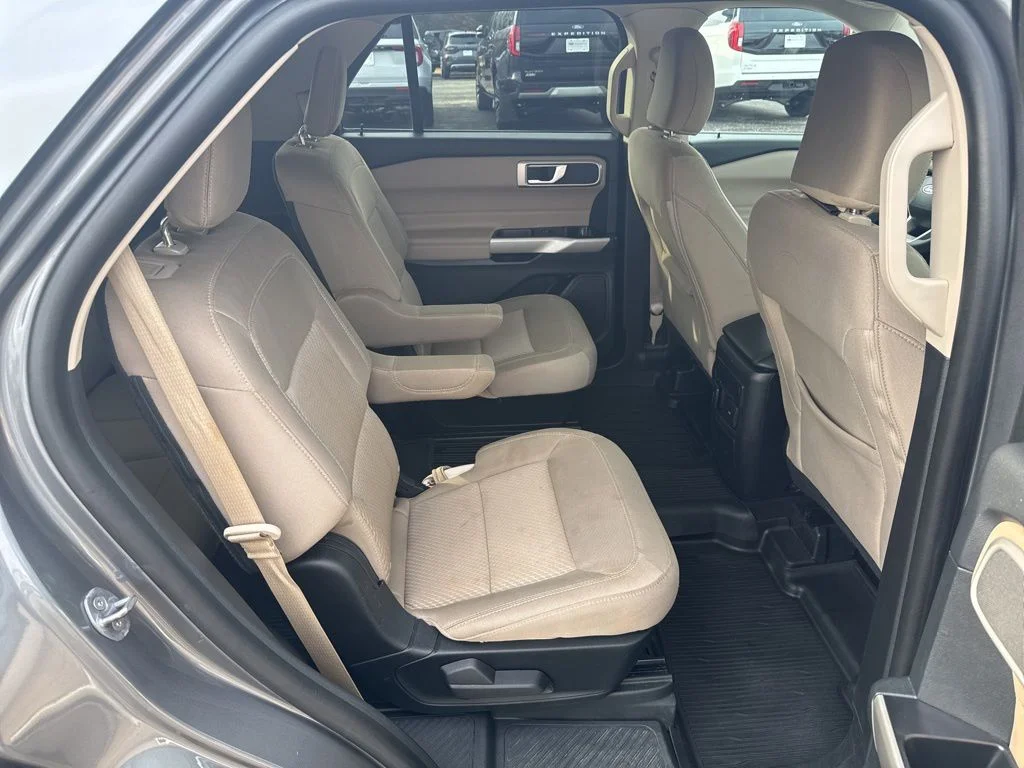 2023 Ford Explorer XLT - Photo 10