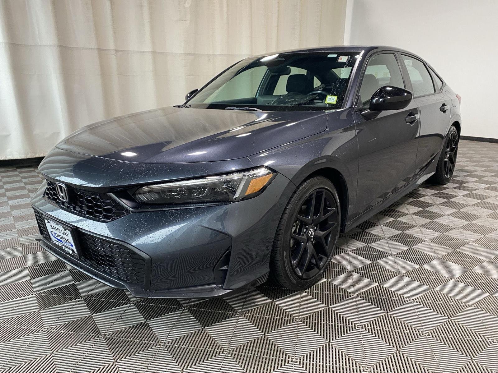 Used 2025 Meteorite Gray Metallic Honda Sport image 3