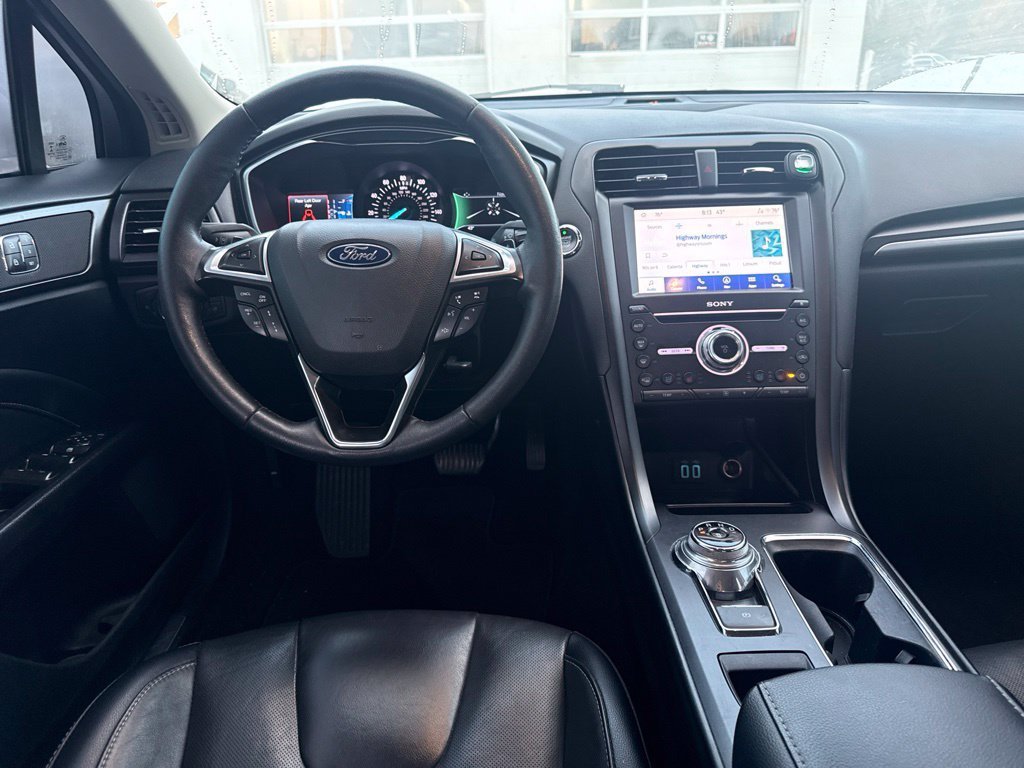 Used 2019 White Platinum Clearcoat Metallic Ford Titanium image 20
