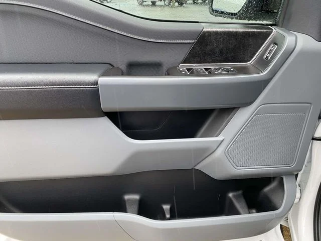 Used 2023 White Ford XLT image 10