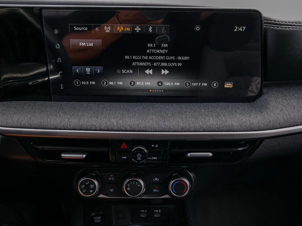 Used 2025 Gray Nissan SV image 28