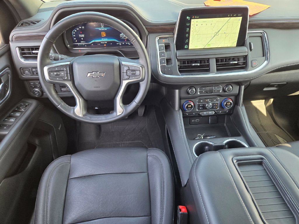 Used 2023 Black Chevrolet Z71 image 16