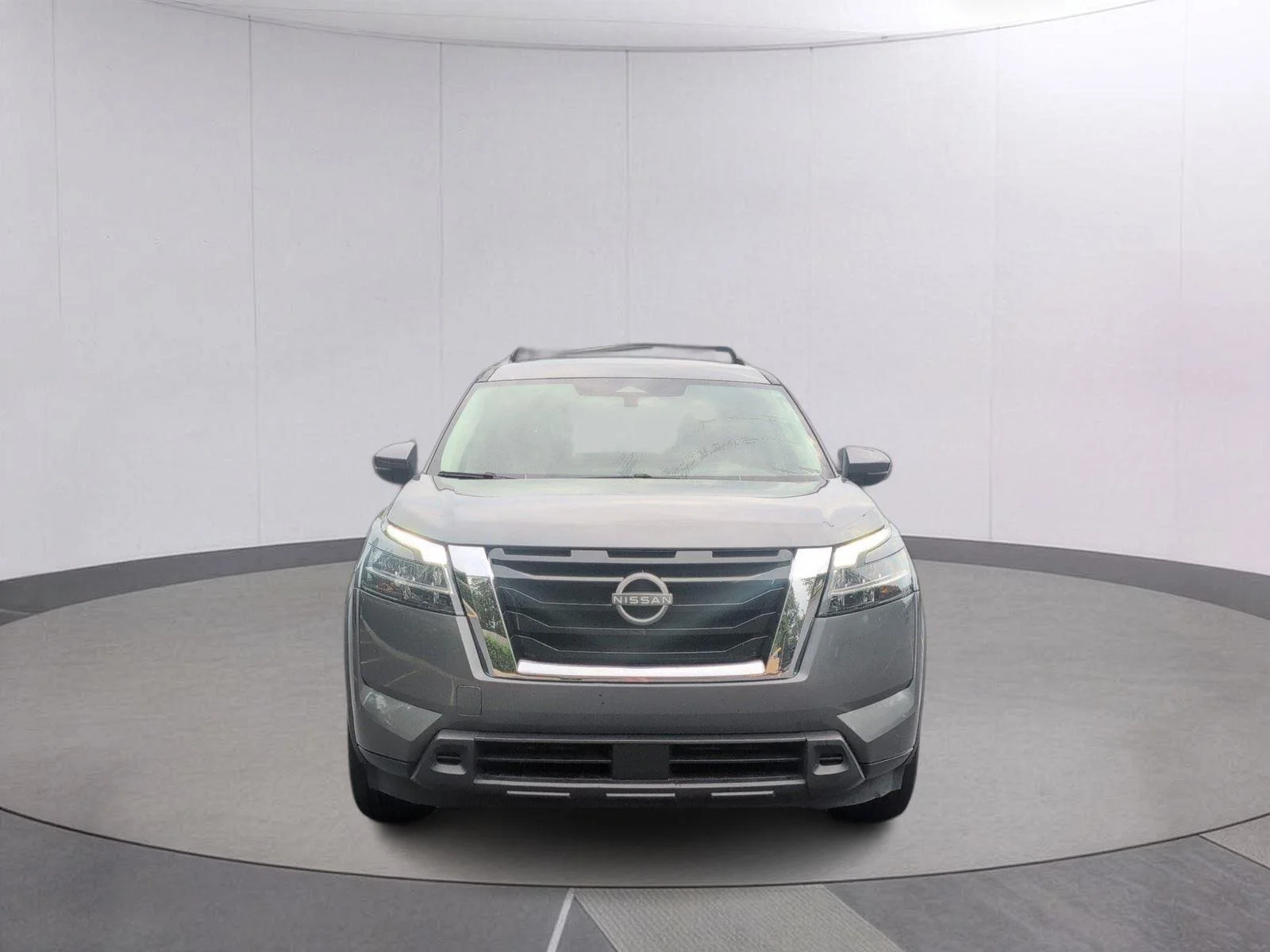 Used 2022 Gun Metallic Nissan SV image 10