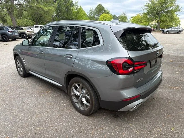 Used 2024 Gray BMW xDrive30i image 3