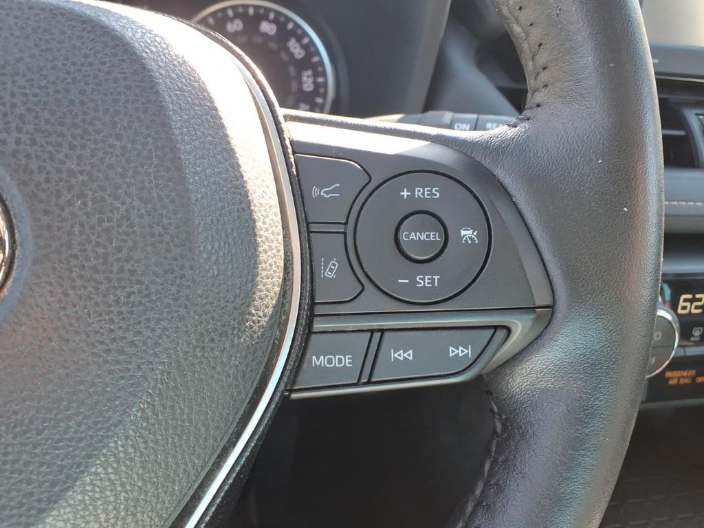 Used 2021 Blizzard Pearl Toyota XLE Premium image 23