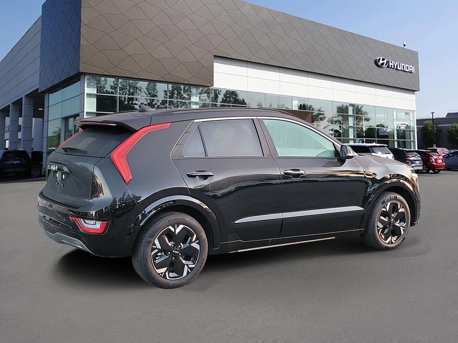 Used 2025 Kia Niro Wave with VIN KNDCT3L14S5143646 for sale in Cerritos, CA